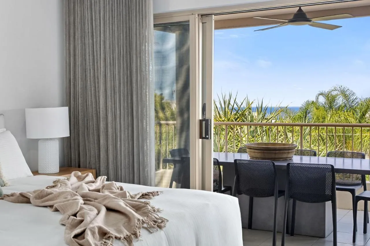 Unit 8 Nereus Stunning And Sophisticated 3 Bedroom Apartment With View Sunshine Beach 0*,